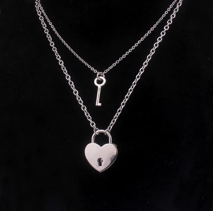 oNecklace Heart Lock and Key Necklace