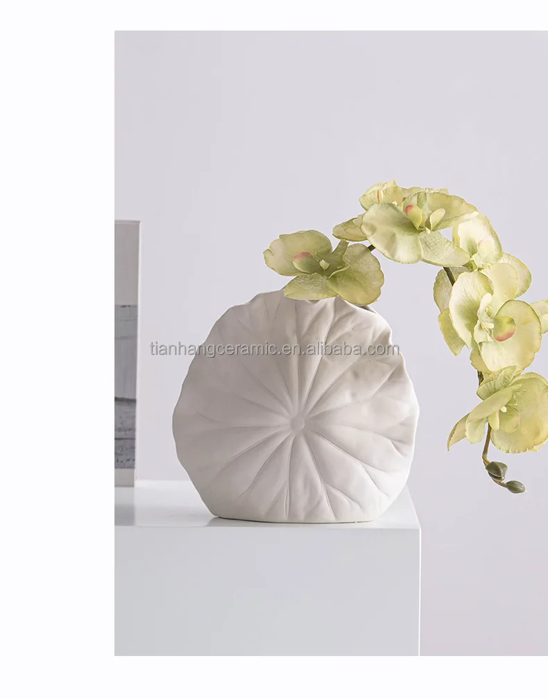 High Luxury Ceramic vase modern dining table small sea shell vase decorative ornaments dried flower aromatherapy.jpg