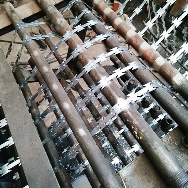 Razor Barbed Tape Wire China Concertina Razor Wire for Sale, Concertina Wire