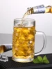 Verre à bière transparent