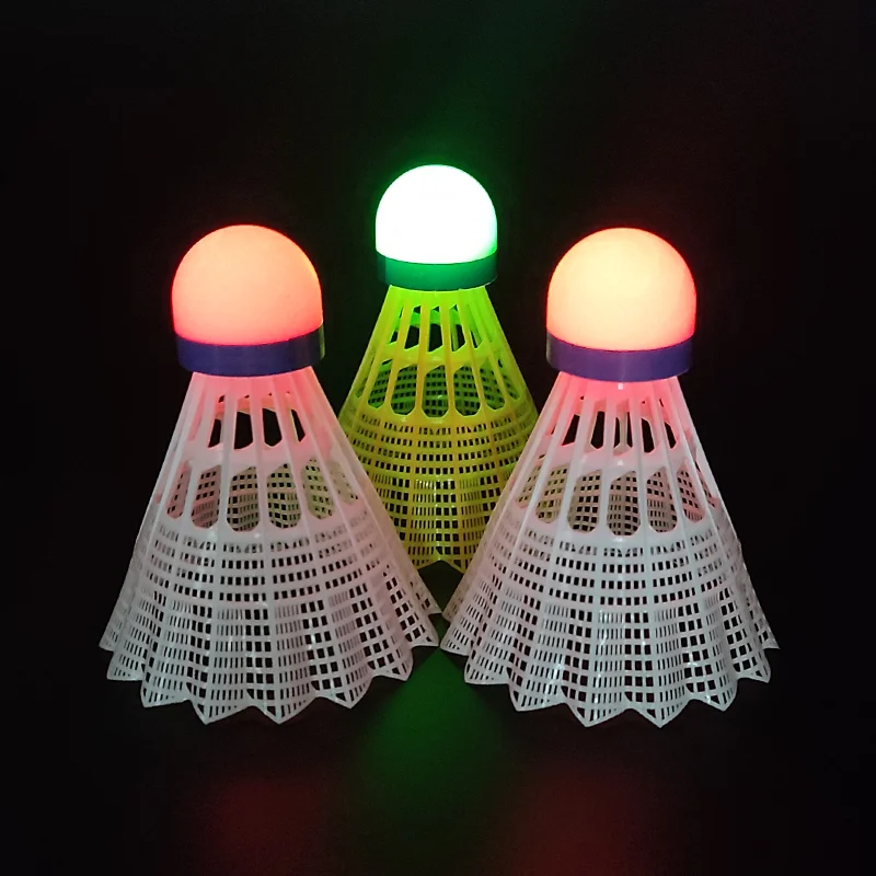 China Factory wholesale price Durable Cheap Nylon for outdoor Training Shuttle Yellow Nylon Leaf Nylon Badminton Shuttlecock supplier