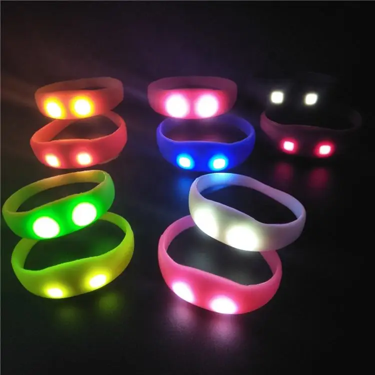Brățară LED din silicon pentru festivaluri și evenimente, cu activare sonoră, decorativă pentru petreceri rave, brățară luminoasă cu comandă vocală