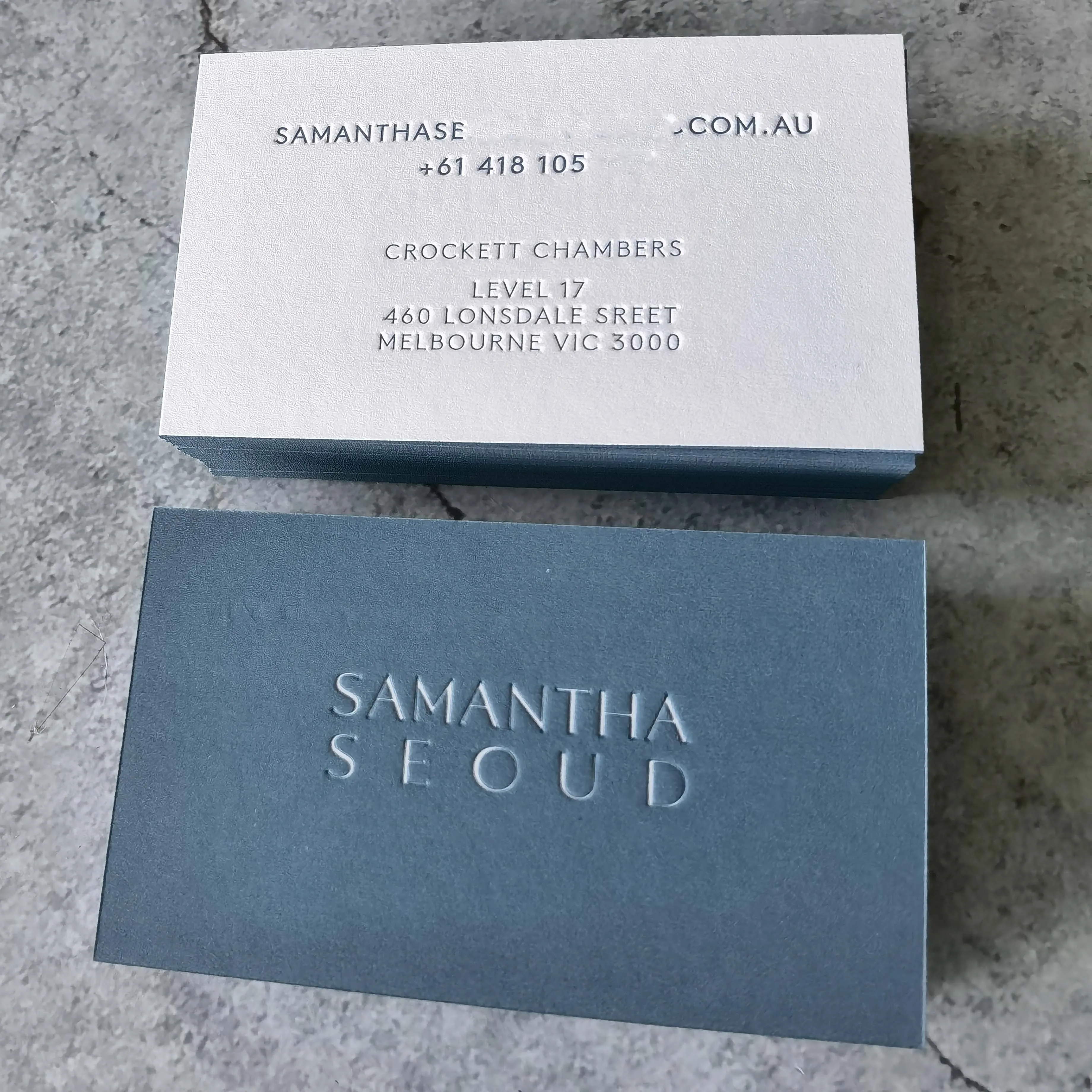 Customized Luxury Design Embossed Business Card Offset Paper & Cardboard Corrugated Board Duplex Made in China