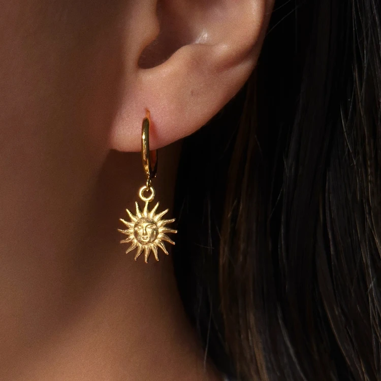 14k store gold Sun Face Earrings