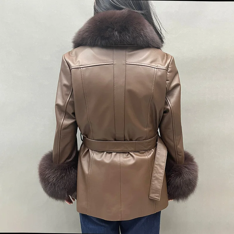Fox Fur Leather Coat – Detail