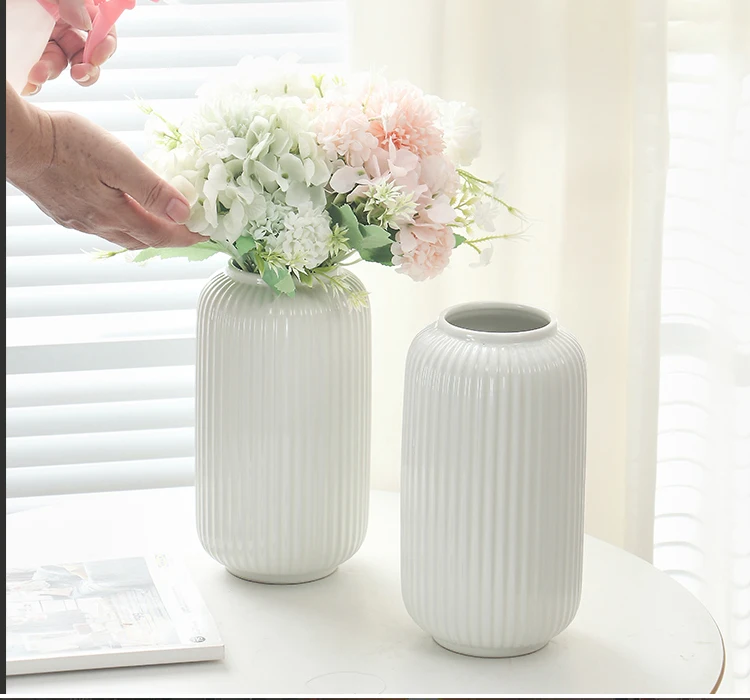 Naturix 2023 Best Sellers Decorative White Cylinder Nordic Ceramic