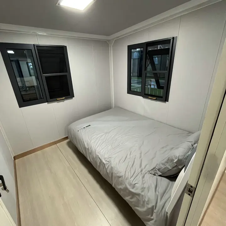 USA Standard 80 square Meter Prefab House Tiny House with Customizable Prefabricated Houses
