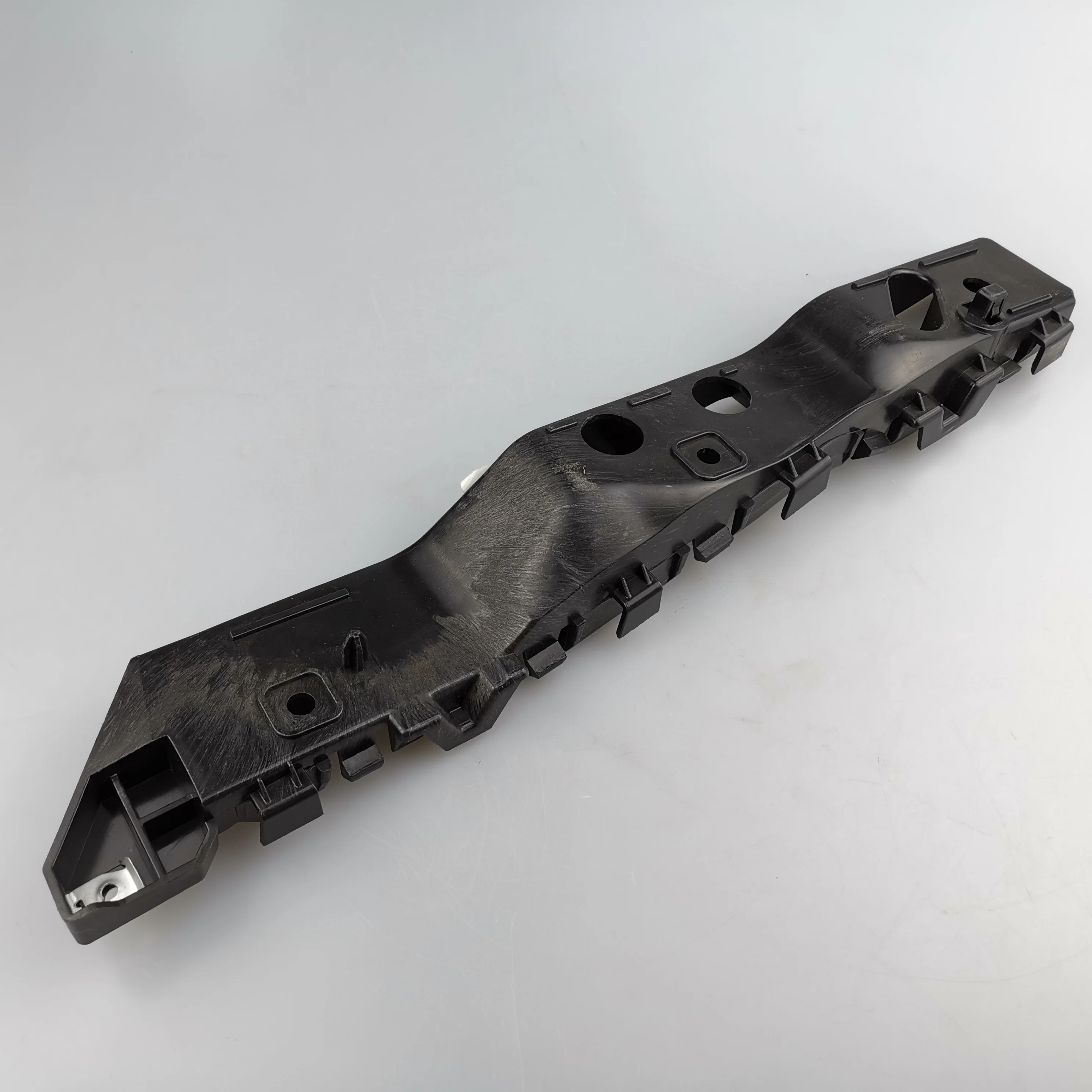 SAIC MAXUS V90 Original front bumper bracket C00076628 C00076629 