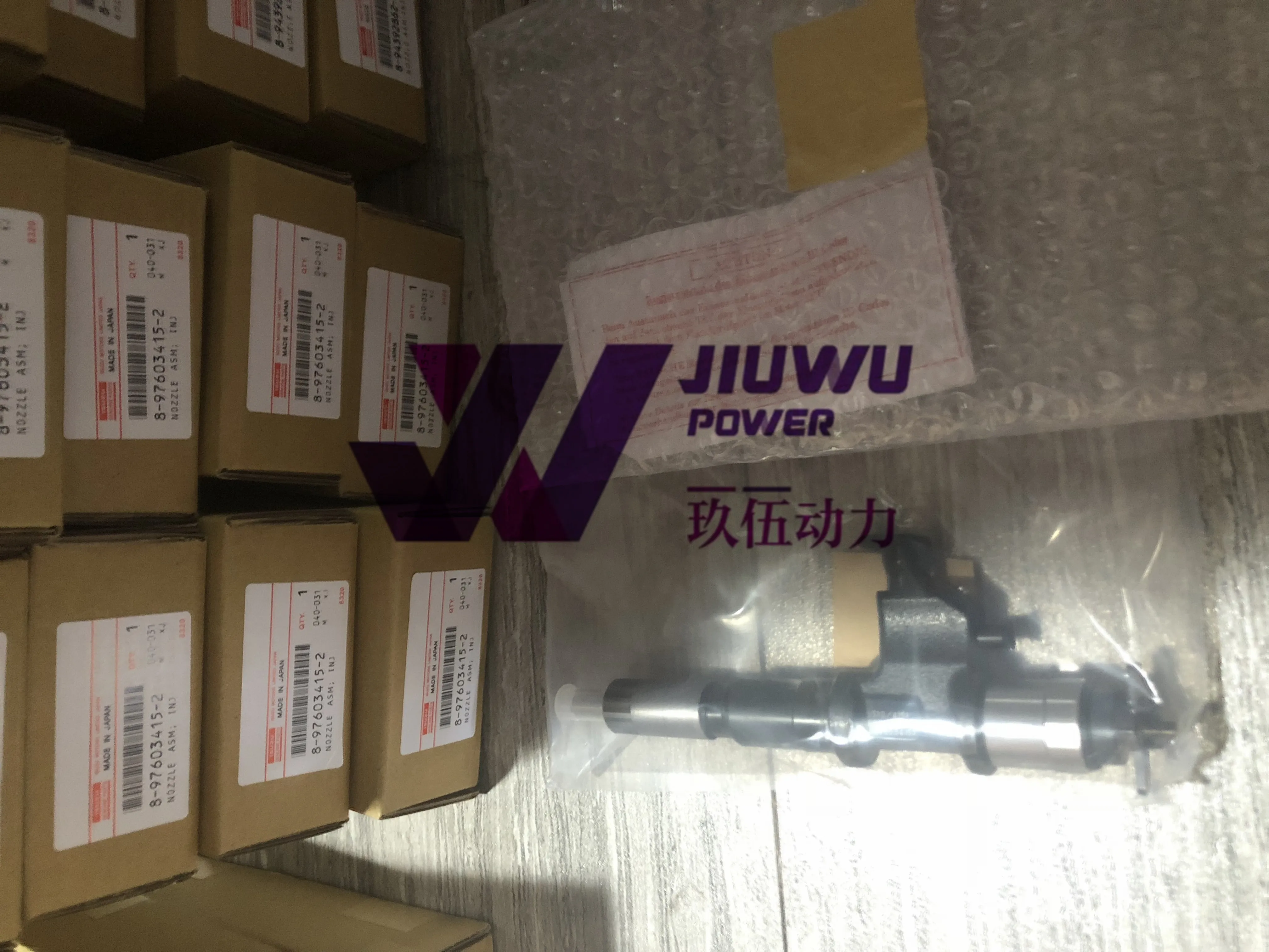 チョビ EXCAVATOR HITACHI ZX470-3 ZX200 ENGINE INJECTOR ISUZU 6BG1