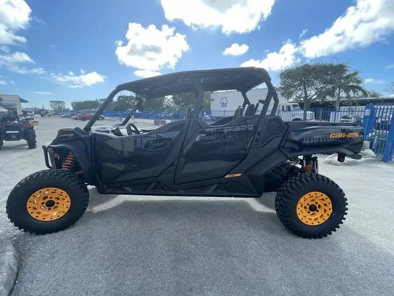 2024 New Canam Commander Xtp 1000r Canam Side By Side Utv Free