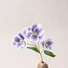 Una rama morada