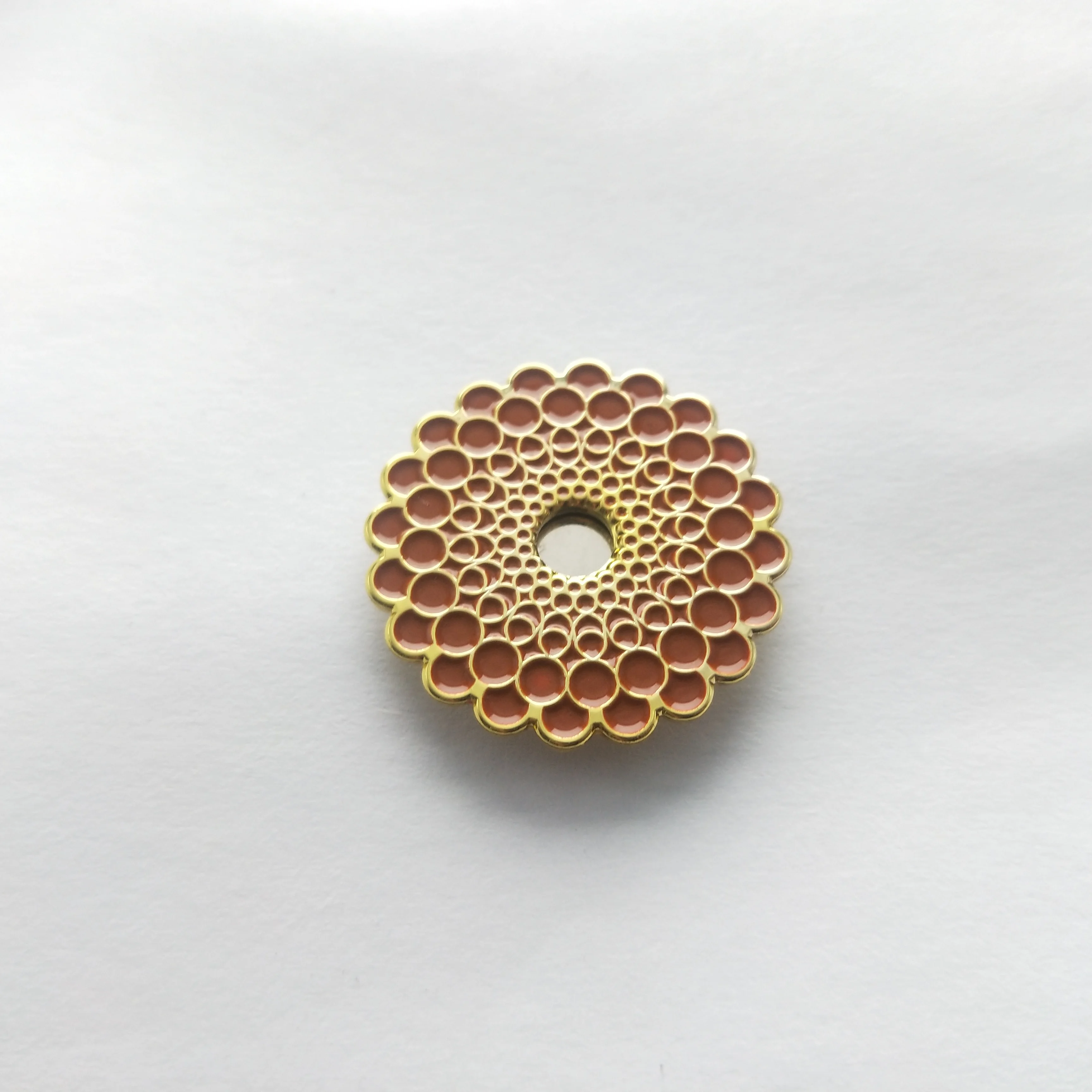 EXPO 2020 DUBAI 記念品 グッズ Expo 2020 Dubai Lapel Pin Logo Design Gold Zinc Alloy And
