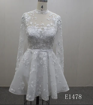 Long sleeve lace back hollowed out bride wedding dress