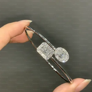 Modern Luxury Style 14K White Gold Ladies' Bracelet   Laboratory-Grown Oval-Cut 0.8ct Diamond, Ideal for Evening Wear