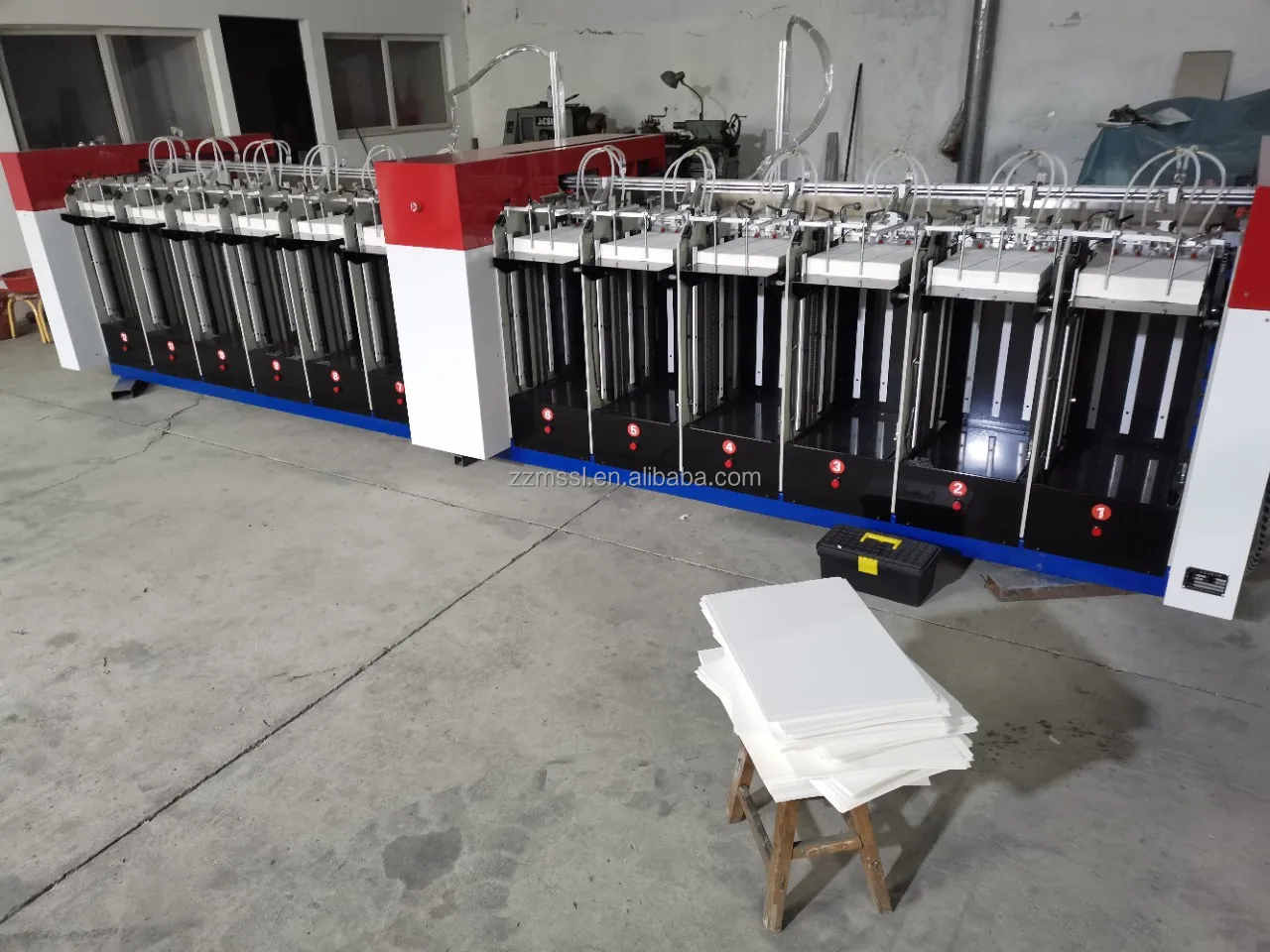 Automatic Book Paper Collator Machine Calendar Sheet Collator Gathering Machine