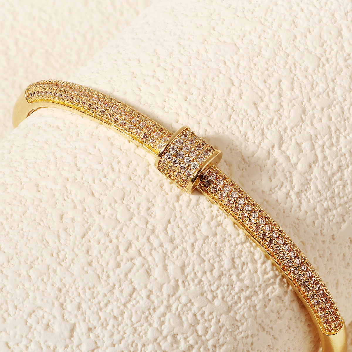 Irregular Copper Gold Plated With Zircon Hollow Bracelet Wedding Bride Bracelet for Women