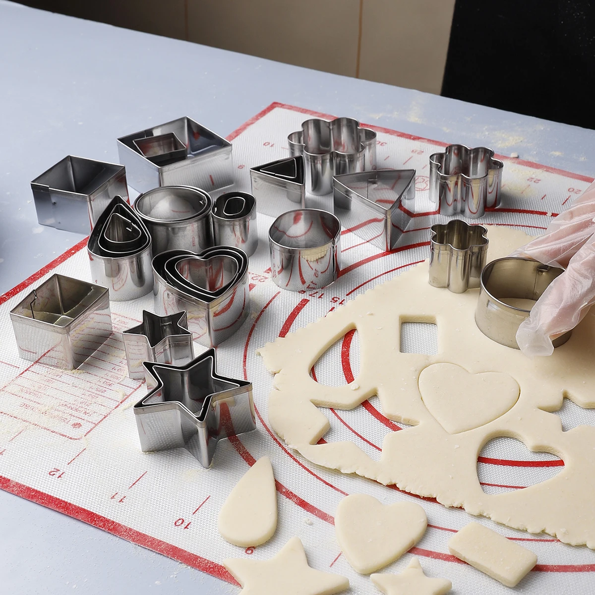 27pcs Mini Cookie Cutter Set Stainless Steel Cookie Mold for Baking Round square Triangle Heart Star Flower Shape Biscuits Tools