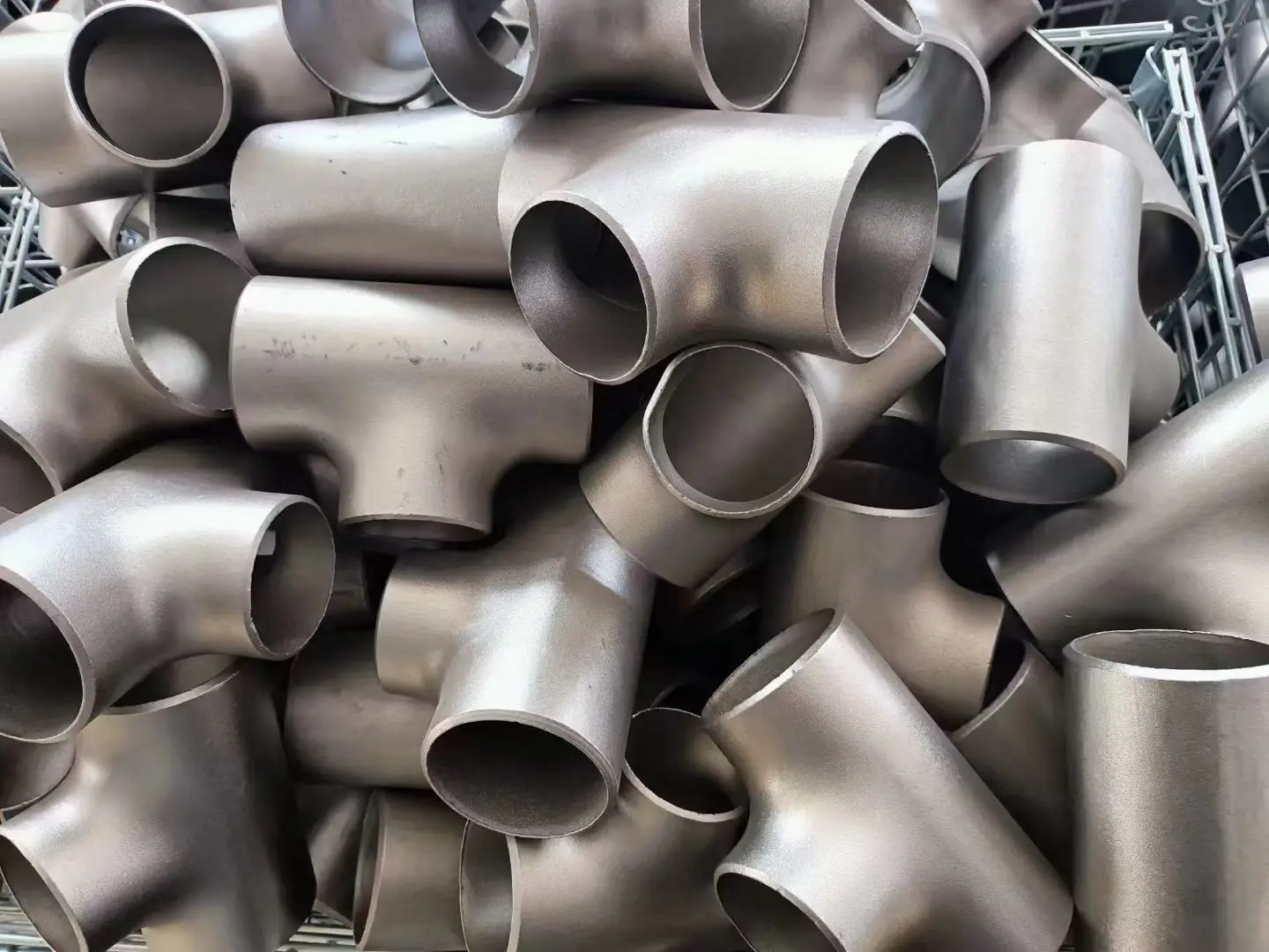 NXF Polished SCH 10-160 DN 15-1500 ASTM B637,AMS 5383 Alloy G-30/2.4603/UNS N06030 Butt Welding Straight Tee