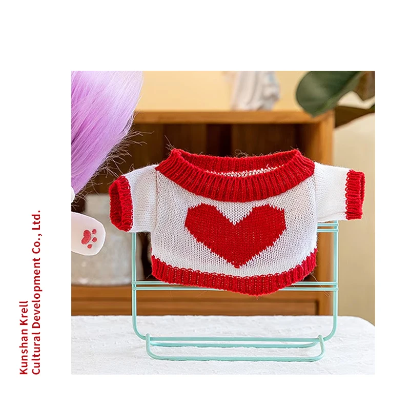 Модная вязаная кукла