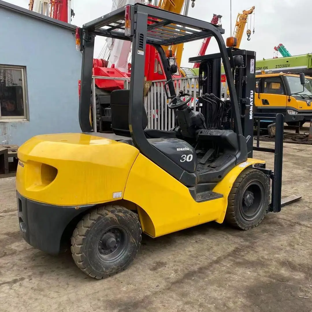 3.0 Ton Diesel Komatsu Technology Forklift Truck Komatsu Forklift New With Japanese Fork Lift