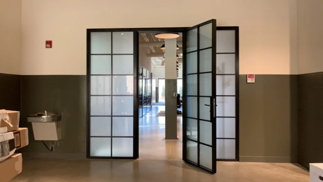 Modern Design Steel Frame Window and Doors with Hinges Iron Window Villa Grill Casement Window