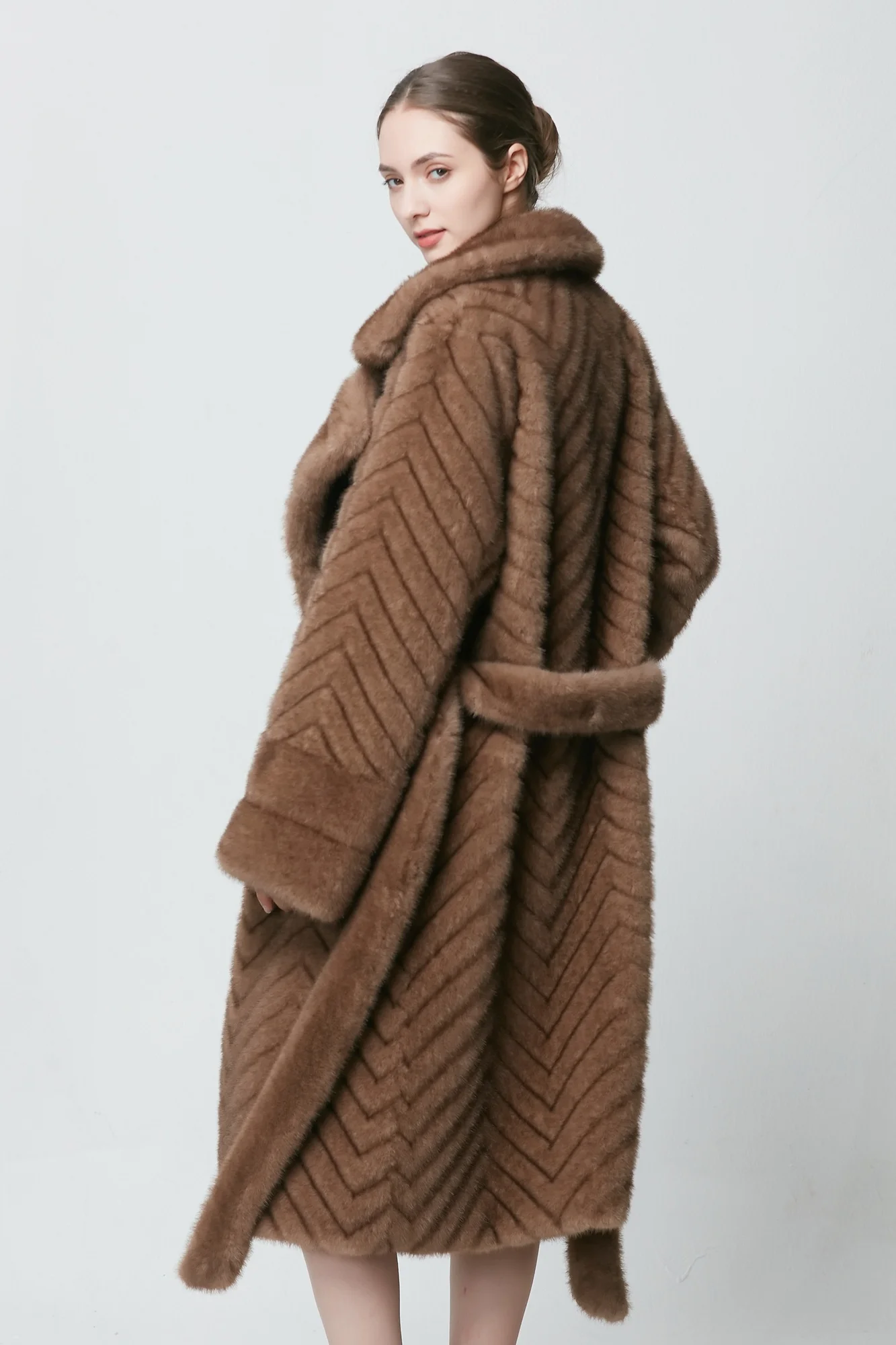 Eco Fabric Factory Cheap Wholesale Price Germany Fur Coats Customized High Quality Faux Cross Mink Fur Coat