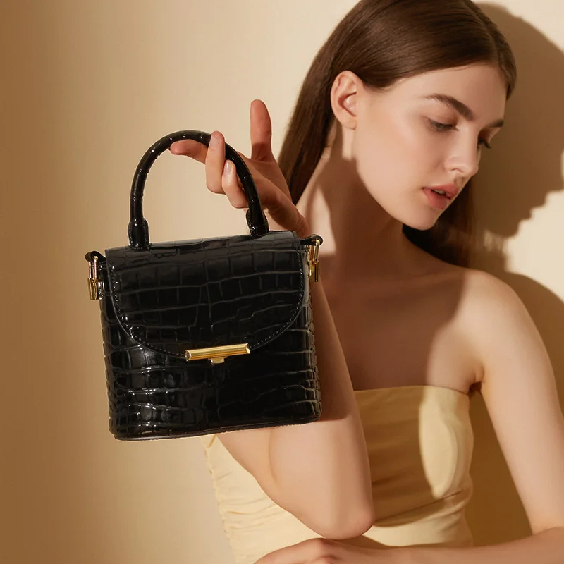 Customize Design Wholesale High Quality Crocodile Pattern Leather Crossbody Shoulder Cow Leather Bag for Women’s Shoulder Bags