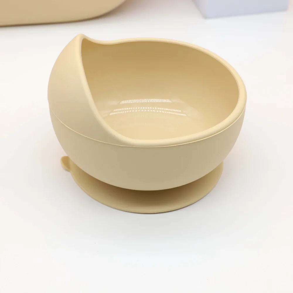 Integrated Cartoon Design Silicone Self-Feeding Baby Plate with Suction Cup High Chair Food Bowl Utensils for Weaning Baby details