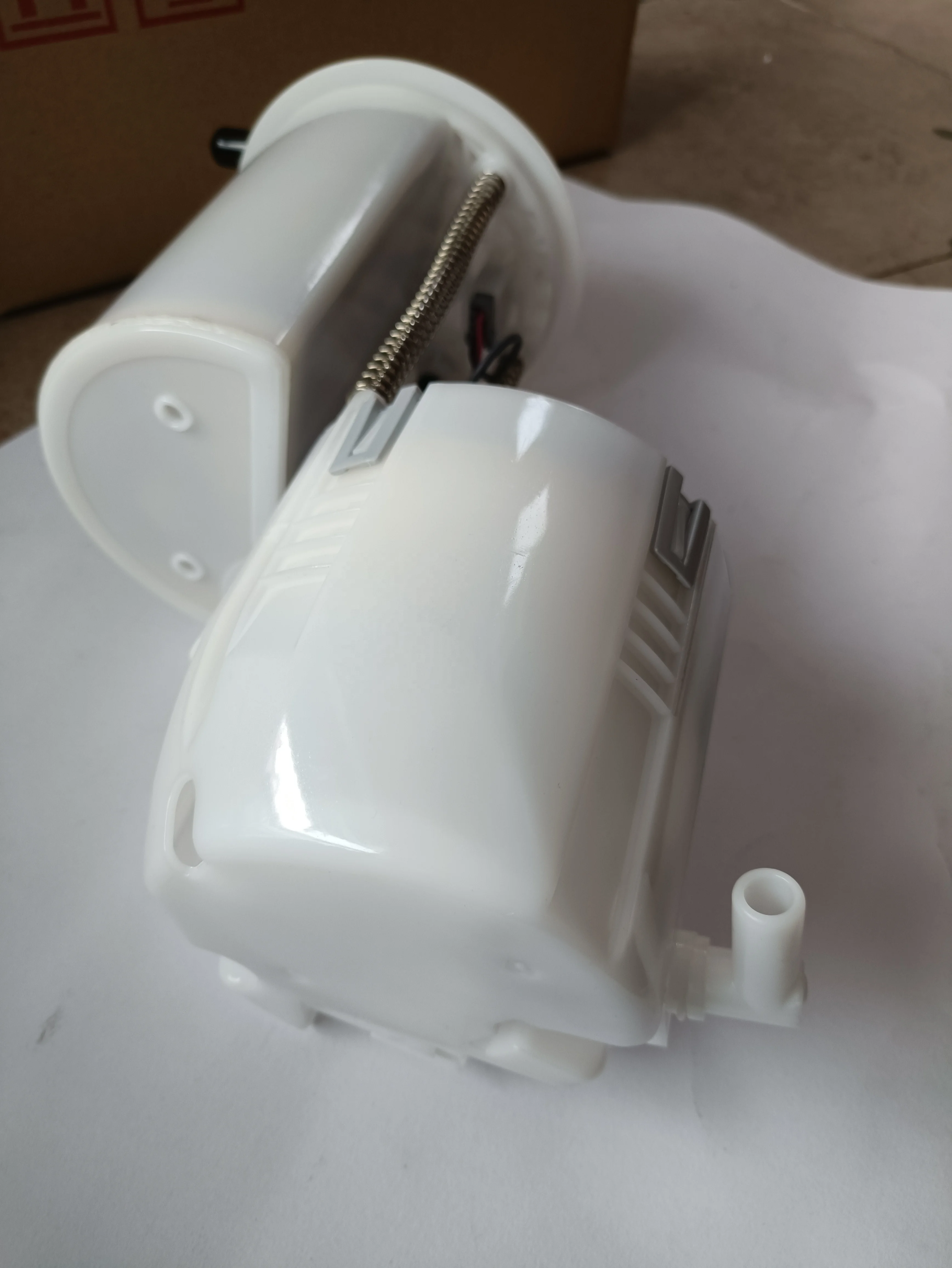 Toyota RAV4 Fuel Pump Assembly 77020-0R030 - High Quality