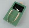 Verde con espuma para joyería