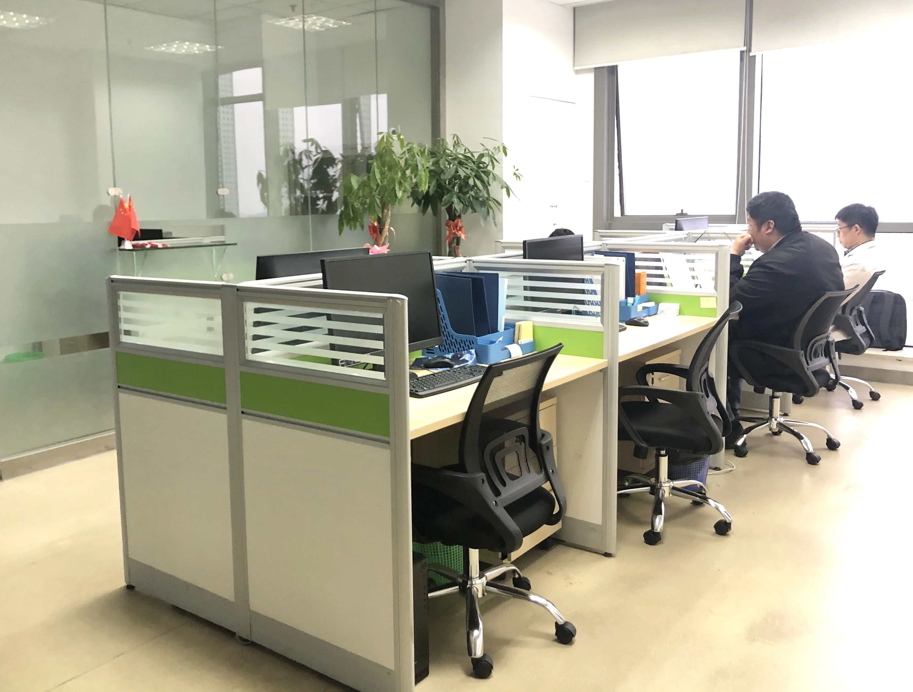 Shanghai Xunuan International Trade Co., Ltd.