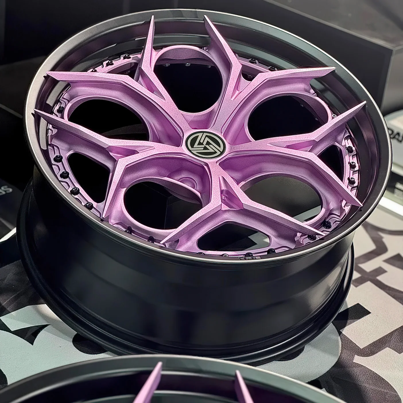 XINLAI 2-Piece Custom Forged Wheels 5x112 5x120 5x114.3 Wheels 18 19 20 21 22 23 Inch Racing Car Alloy Rim for bmw audi benz - Image 6