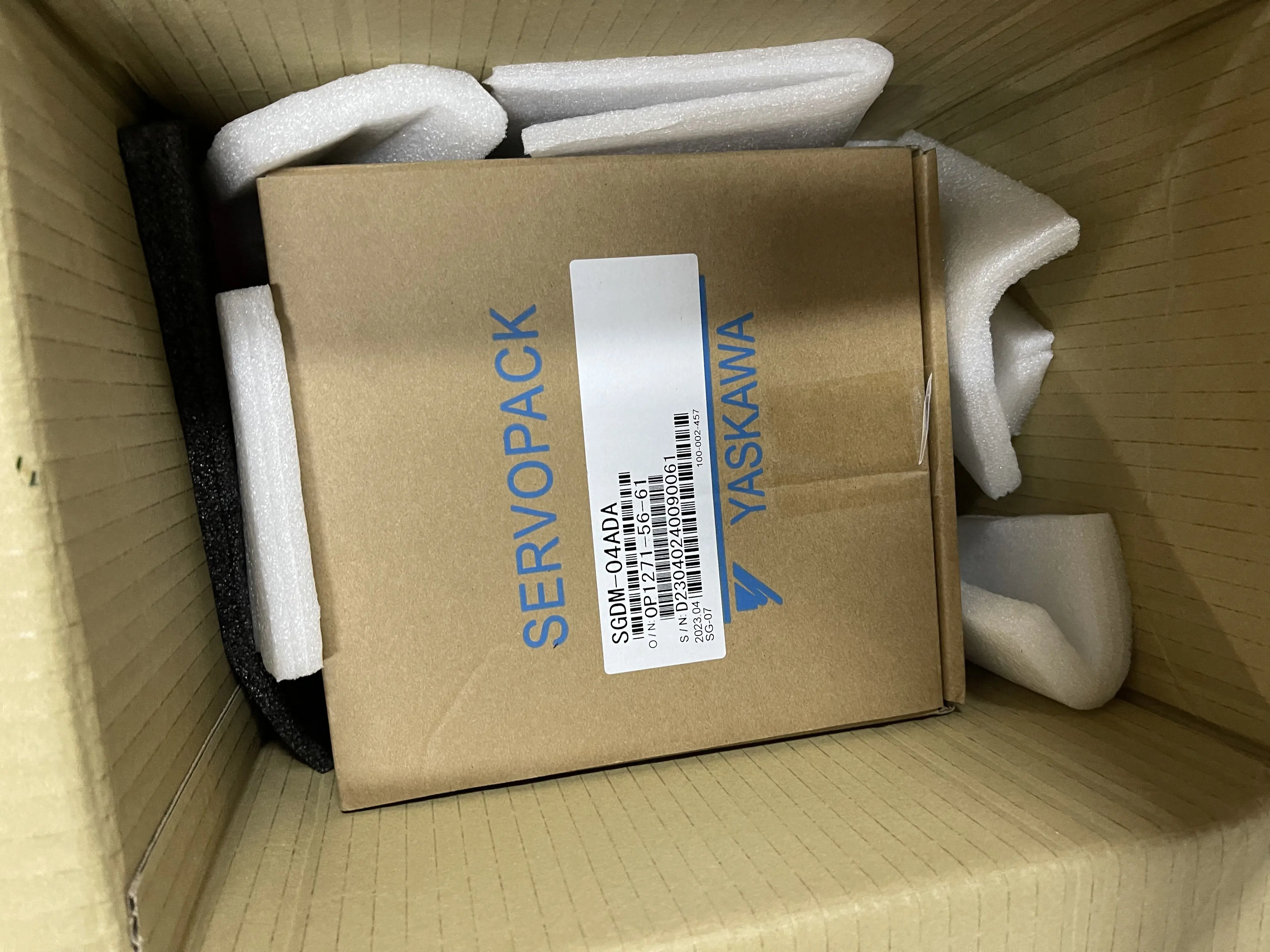 Yaskawa AC Servo Driver SGDM-04ADA