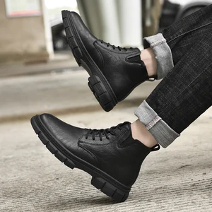 Factory Direct Sales of High-quality Genuine Leather Shoes in Stock Waterproof Large-sized Men's Casual Shoes