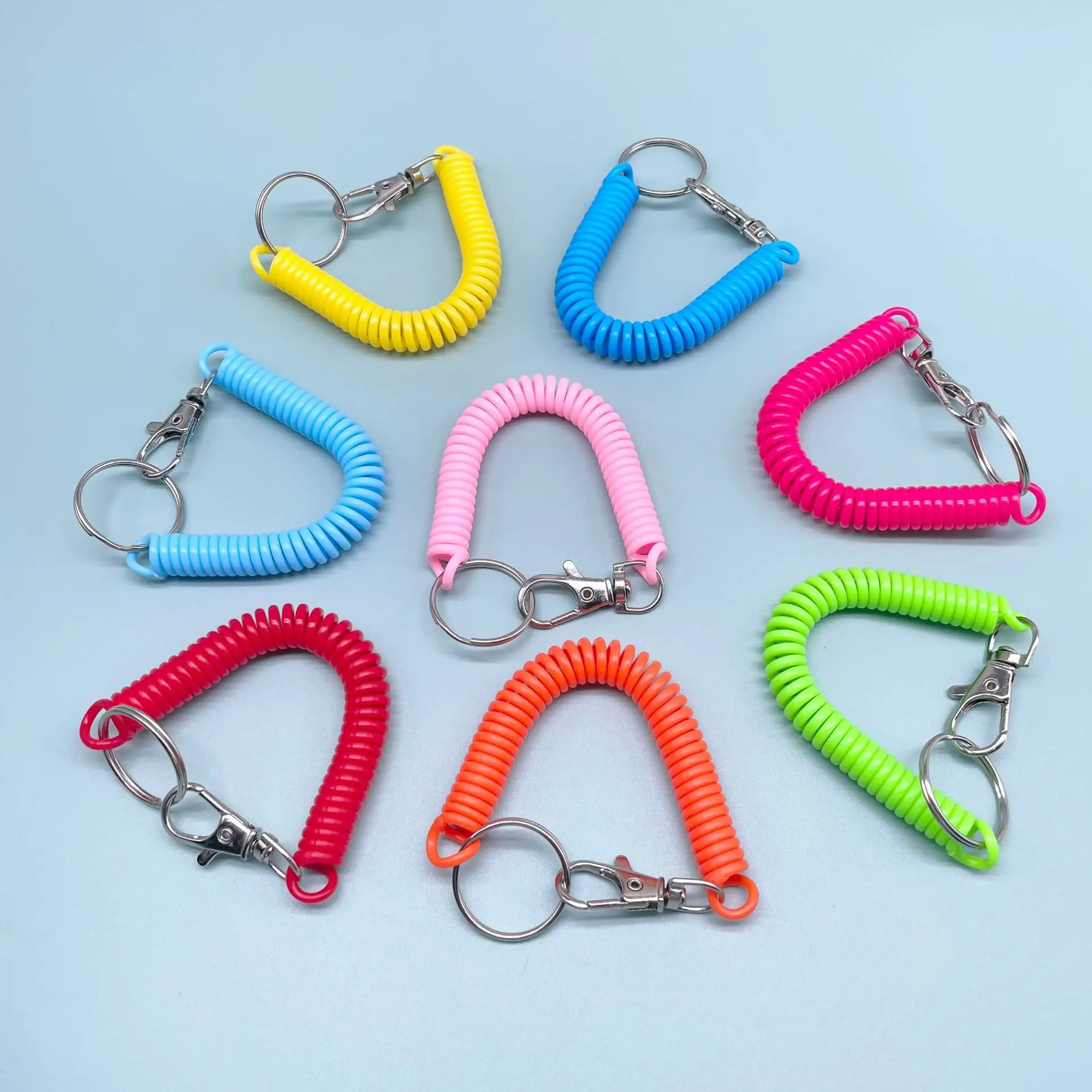 Einziehbarer Spiralschlüsselring – Elastisch, Clip-on, Bunt & Praktisch