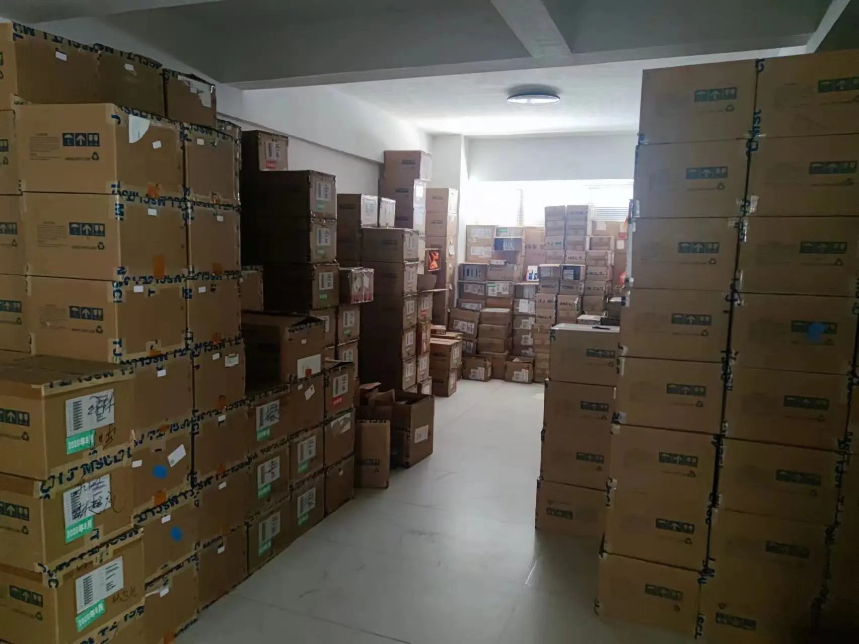 Quanzhou Yitian Trading Co., Ltd. 1