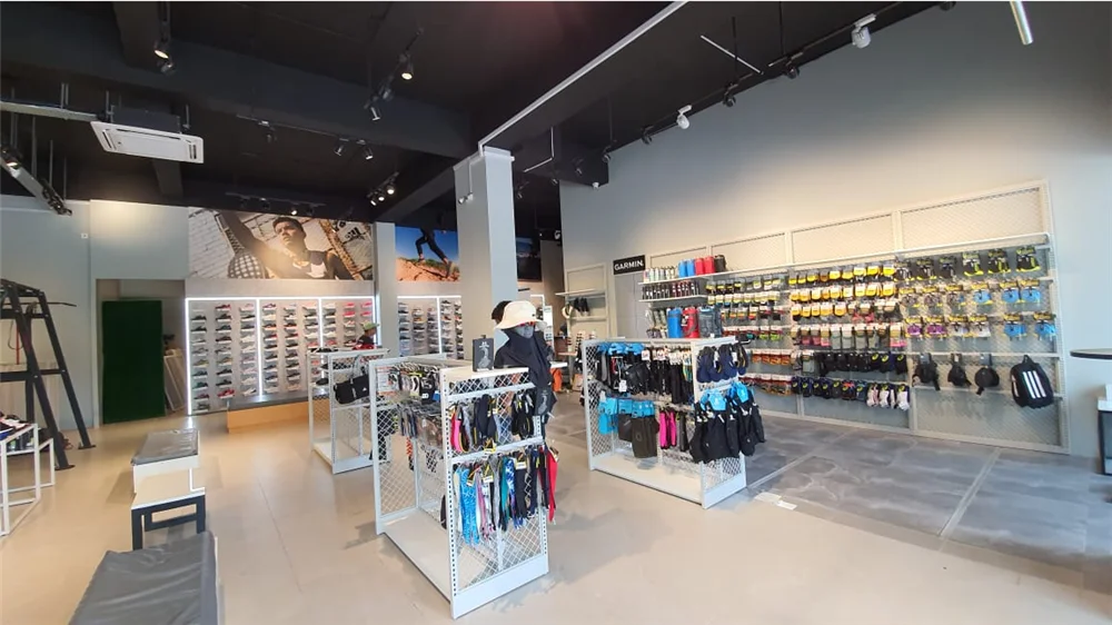 Source Modern New Design Sport Shop Interior layout Decoration