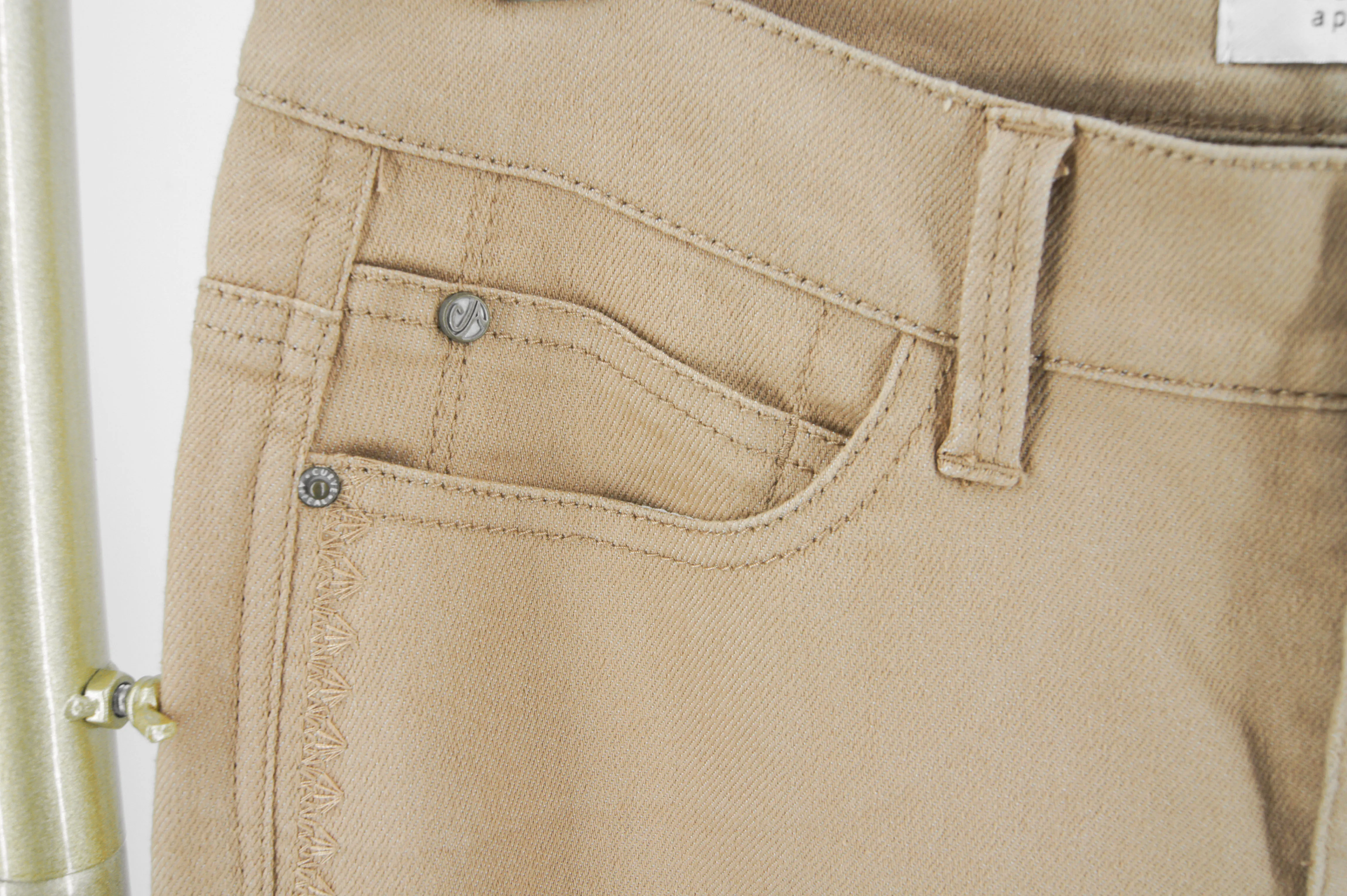 Khaki Jeans for Women with Elastic Wide Legs