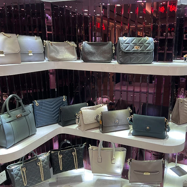 laptop bolsas luxury brands