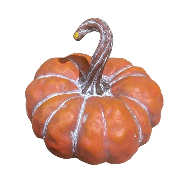 Factory directly Halloween decorations resin pumpkin figurine for thanks giving decor poly resin pumpkin for sale
