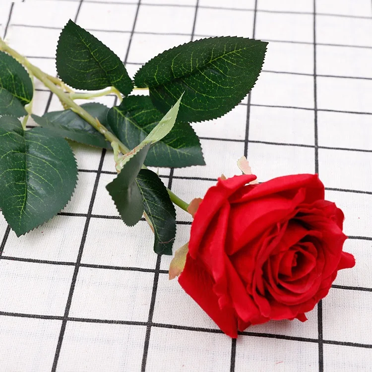 QiHao, лидер продаж, шелковые искусственные розы на стебель с одной головкой для Дня Святого Валентина