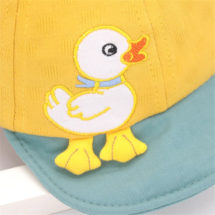 duck hat (12).jpg