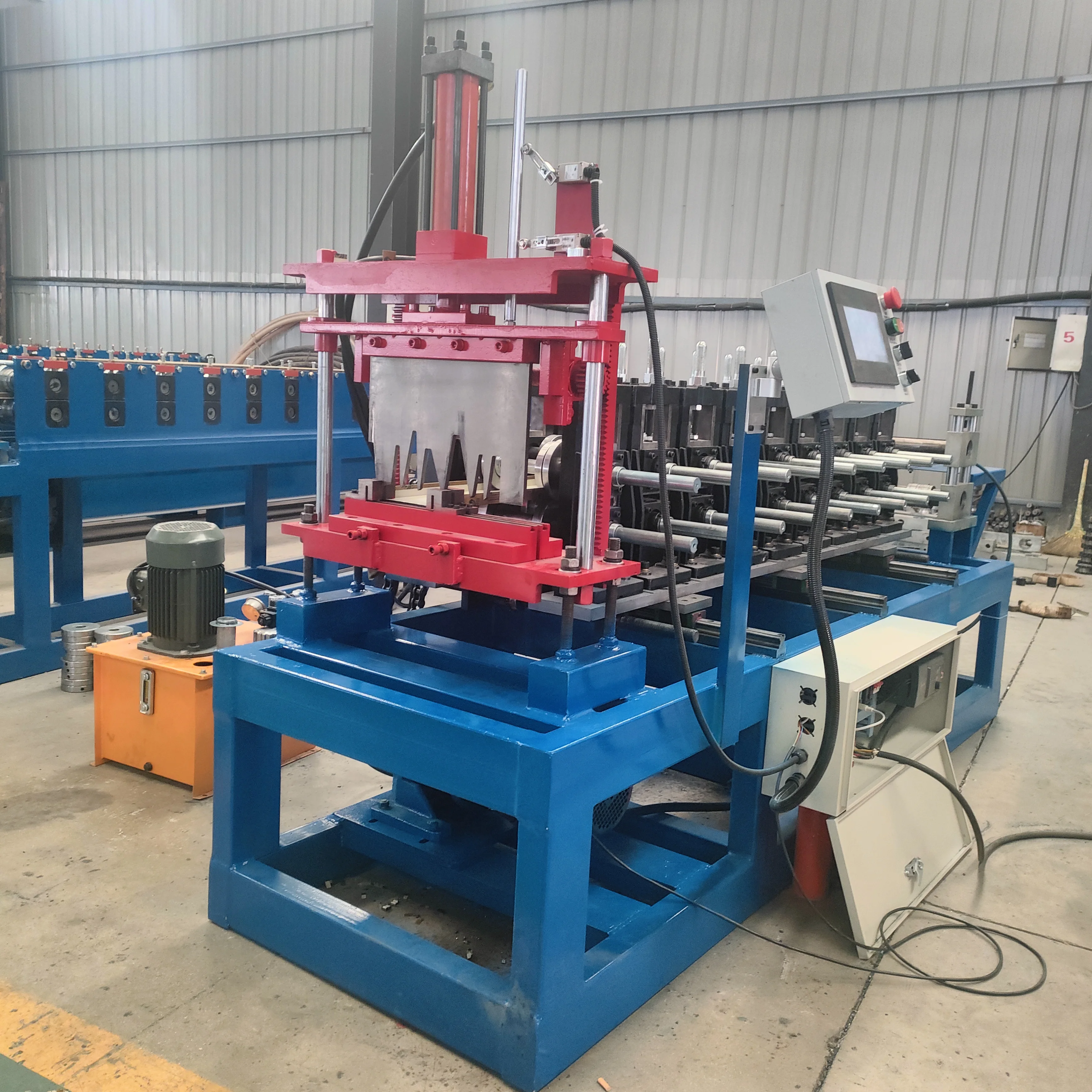 The  Best Louvre Roll  Forming   Machine