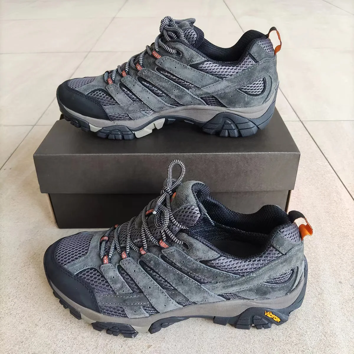 Factory wholesale high quality hot selling New Casual Walking Shoes Breathable Outdoor Mountaineering Shoes hiking shoes