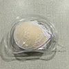 Blanc + boîte de PVC