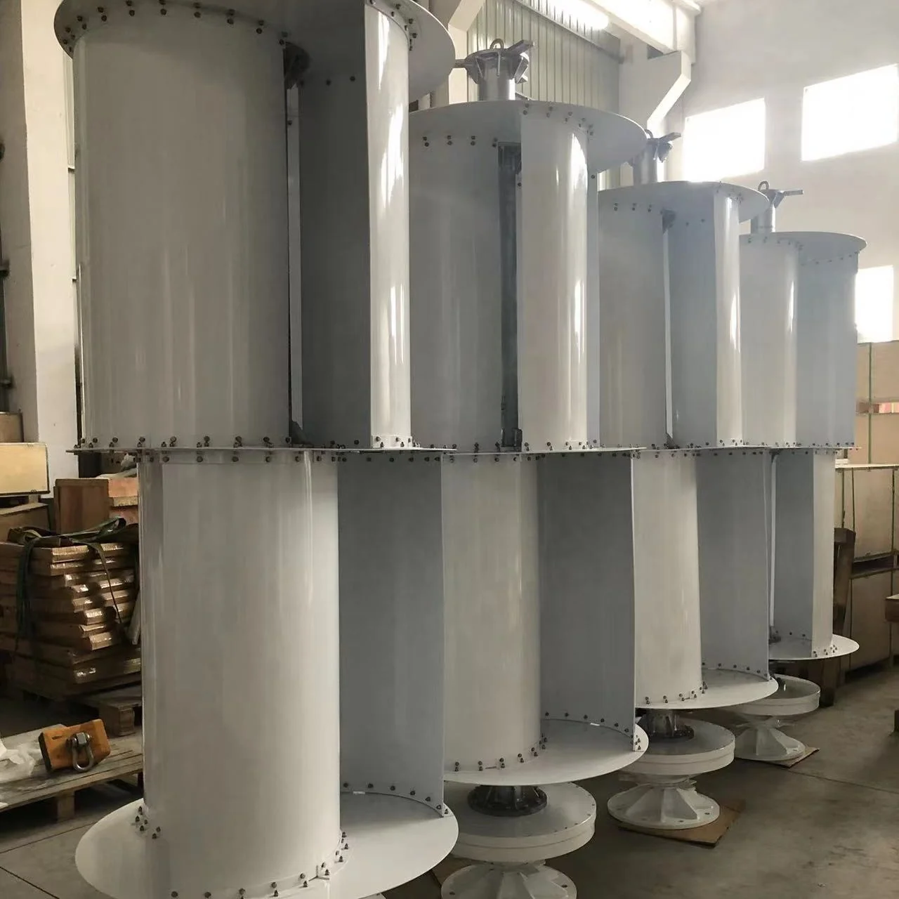 H Type 30KW Vertical Wind Turbine 380V with Vertical Coreless Maglev Generator 3 Blades Aluminium Alloy Start-Up Speed 2m/s