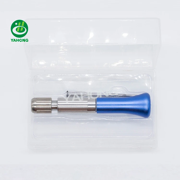 Ортодонтический металлический кронштейн с микроручкой для зубного импланта