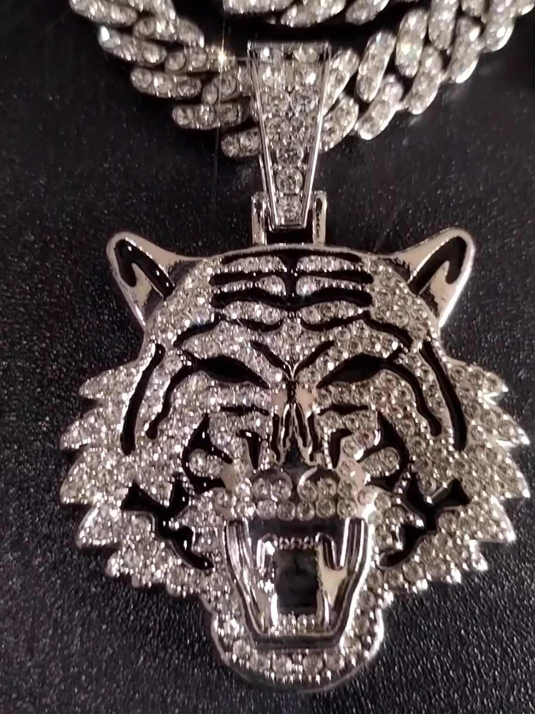 2 pezzi collana tigre ruggente con ciondolo a forma di tigre rock punk