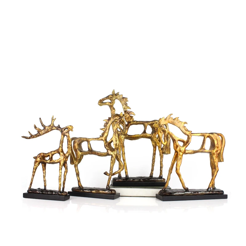 Estatuillas de caballos para decoración del hogar mayoristas rústicas de resina hueca decoración del hogar oro antiguo 35*8*36hcm artístico