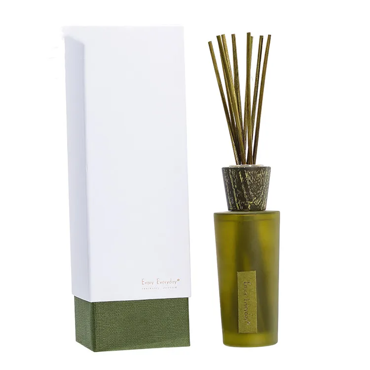 product customized wholesale luxury reed diffuser home decoration essential oil diffuser perfume glass bottle reed diffuser gift set330-6